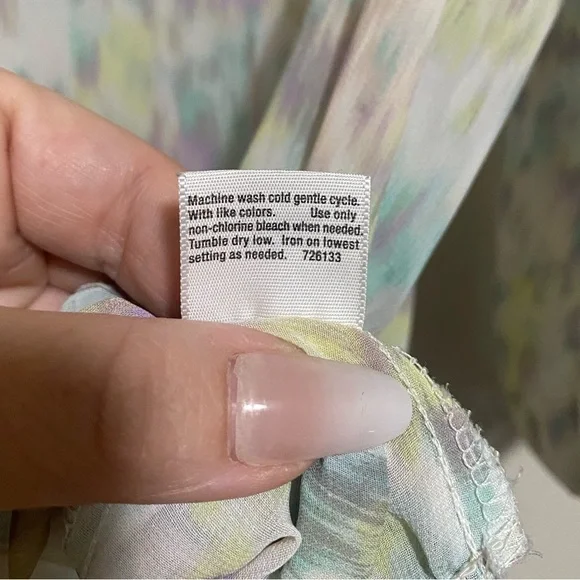 A.n.a 3/4 Sleeve Pastel colored Blouse- size xl(p) - Picture 11 of 11